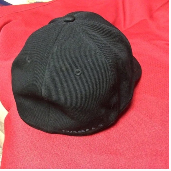 OAKLEY classic ball cap - Picture 2 of 3